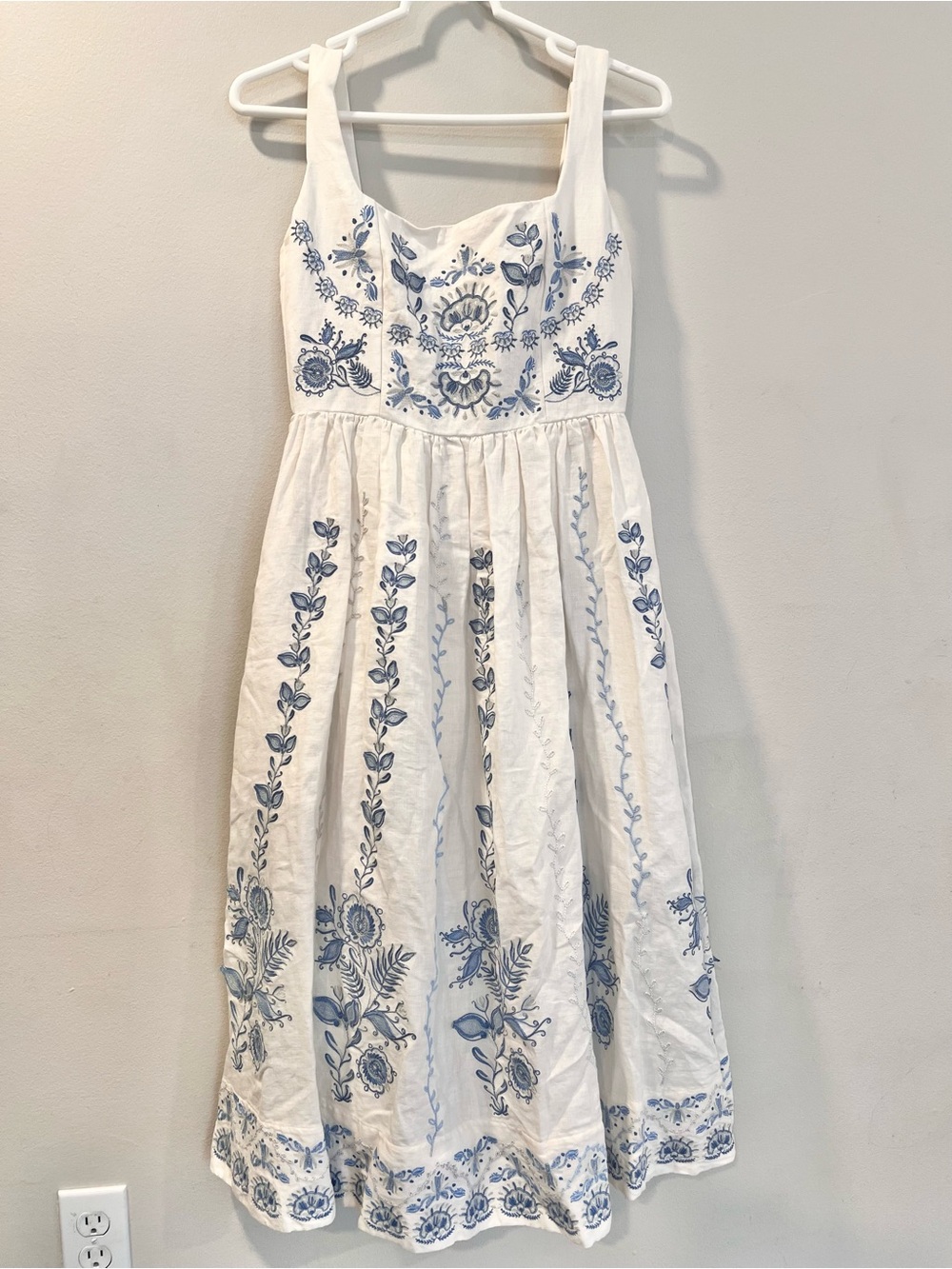 NWT Agua By Agua Bendita  Miramar Floritura Embroidered Linen Dress Sz Small - Picture 3 of 9
